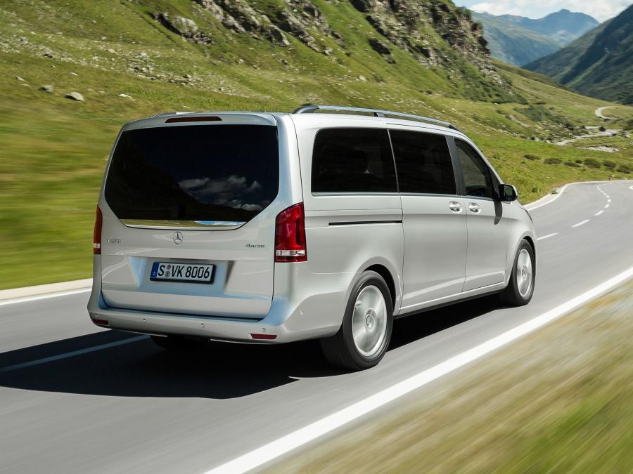  Mercedes-Benz V250 BlueTec 4Matic Avantgarde Line 2014 года  (фото 2 из 11)